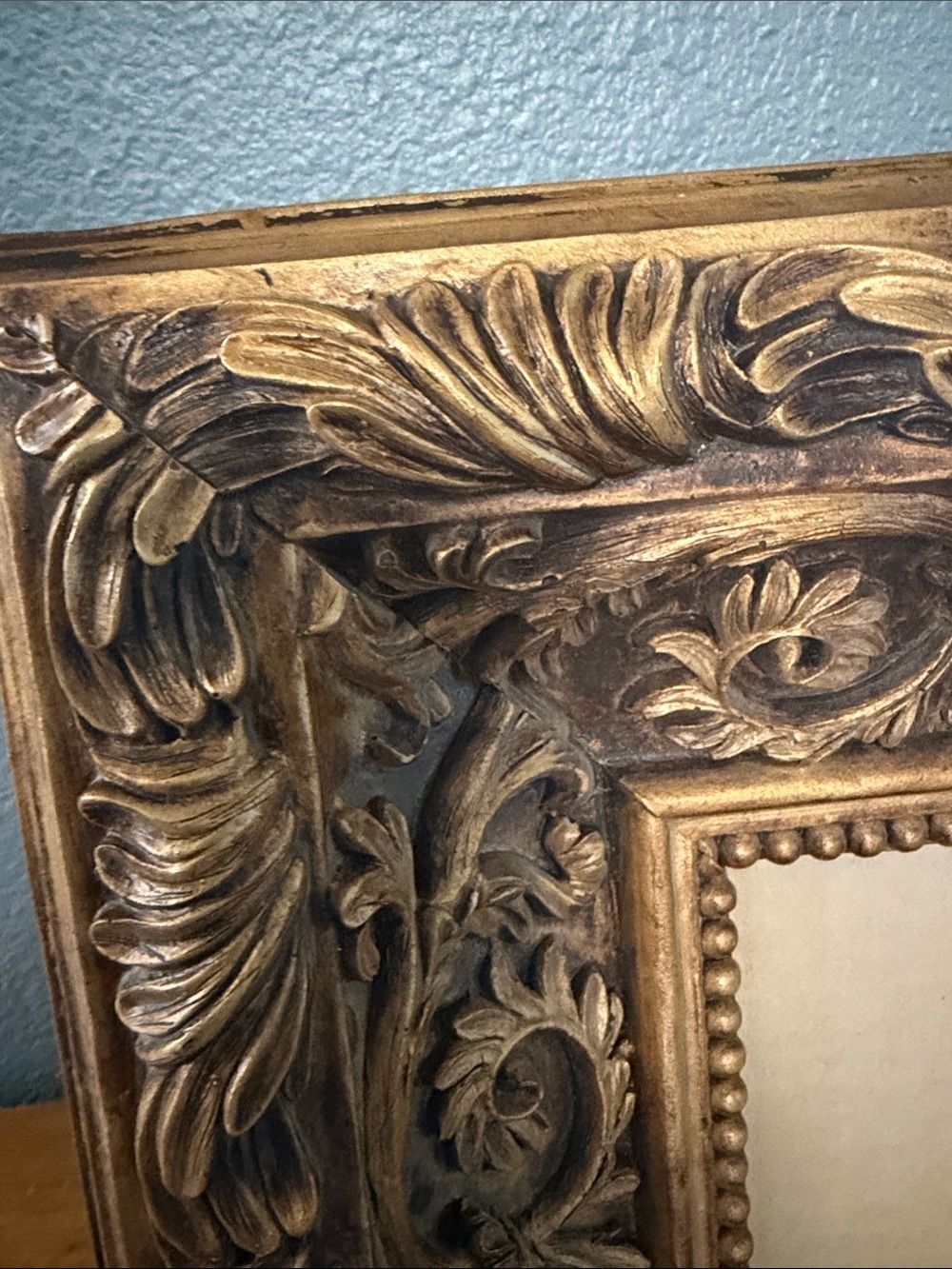 Vintage Victorian Ornate Gold Carved Picture Frame - Picture 4 of 8